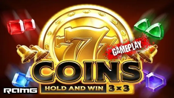 777 Coins Ekran gry slotowej 7 Coins Hold and Win, złote 777